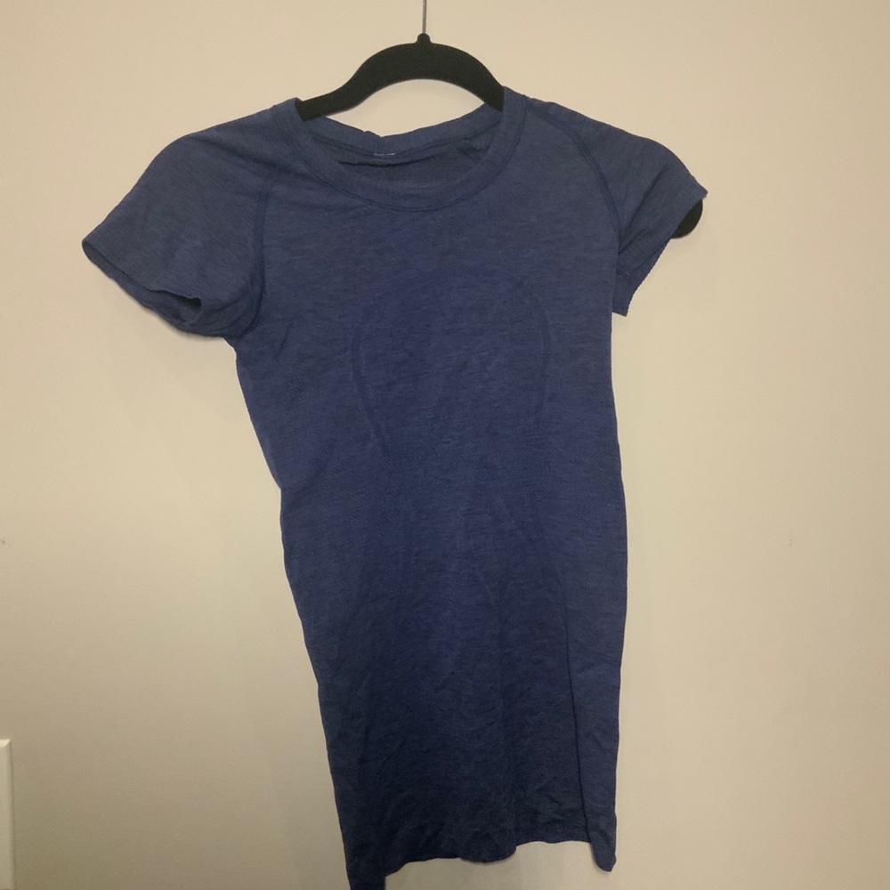 Lululemon top